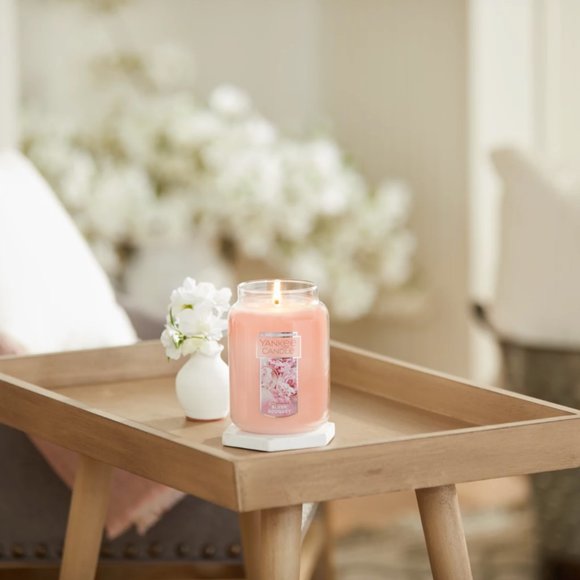 Yankee Candle *Blush Bouquet* New Lg 22oz Jar - Picture 5 of 5